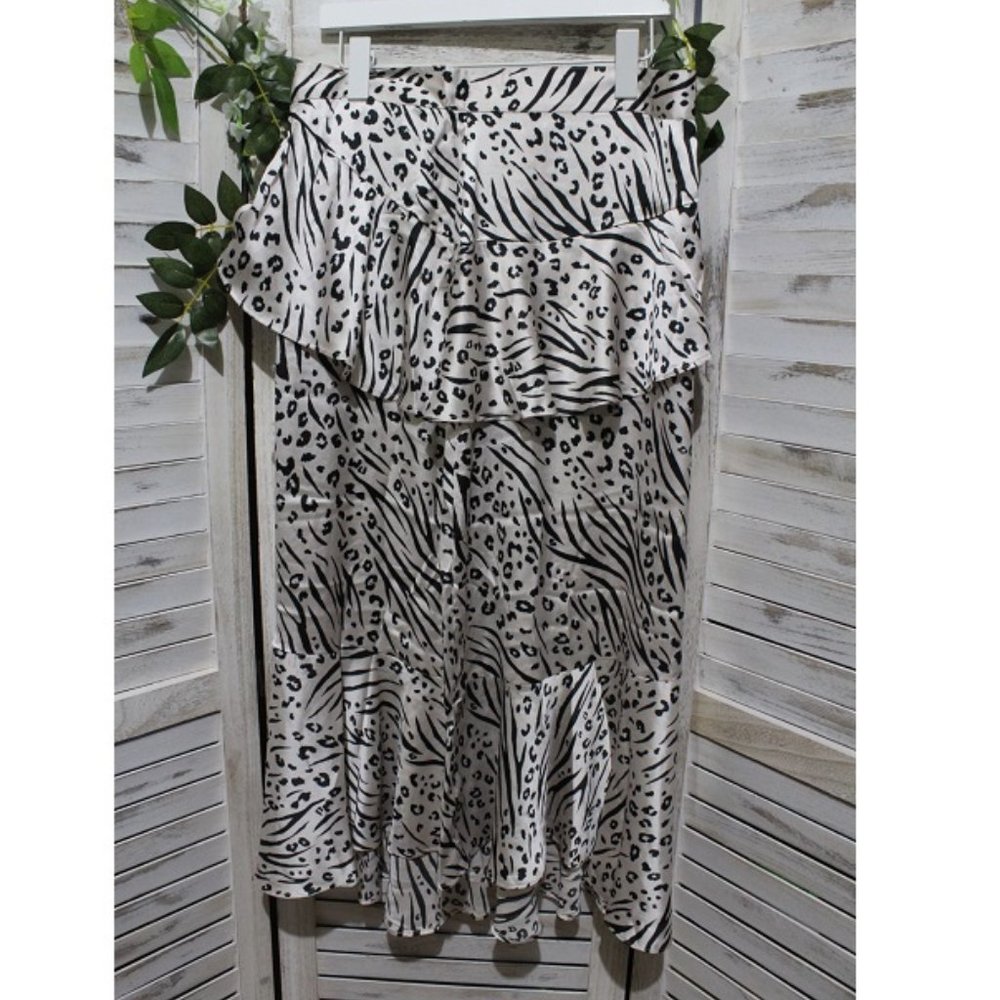top shop leopard print satin skirt (399)🦋